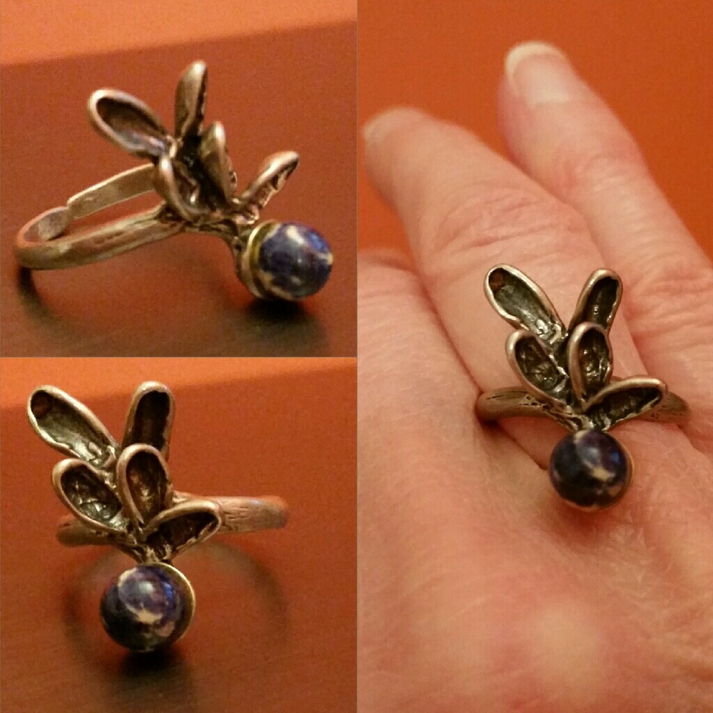 SILVER & LAPIS RING